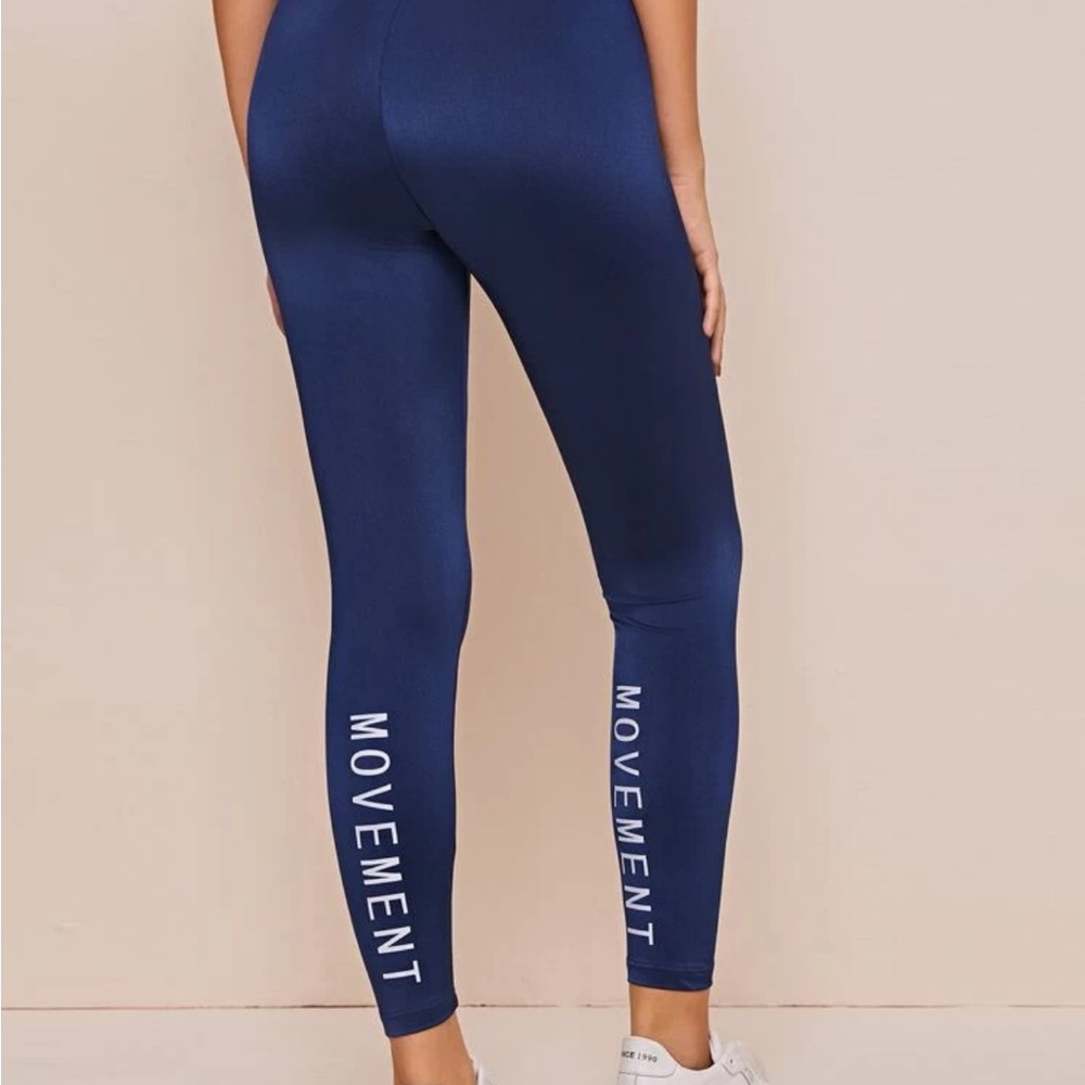 SHEIN Letter Graphic Leggings